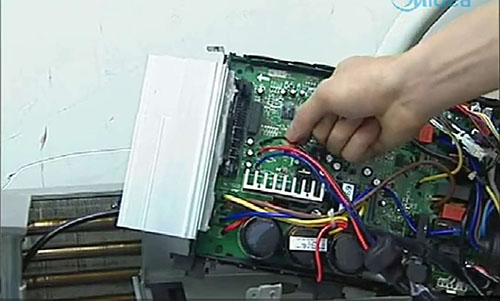 长沙美的空调电话是多少