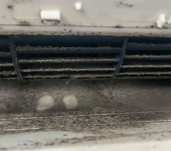 长沙空调吹的风有股烧焦味是怎么回事